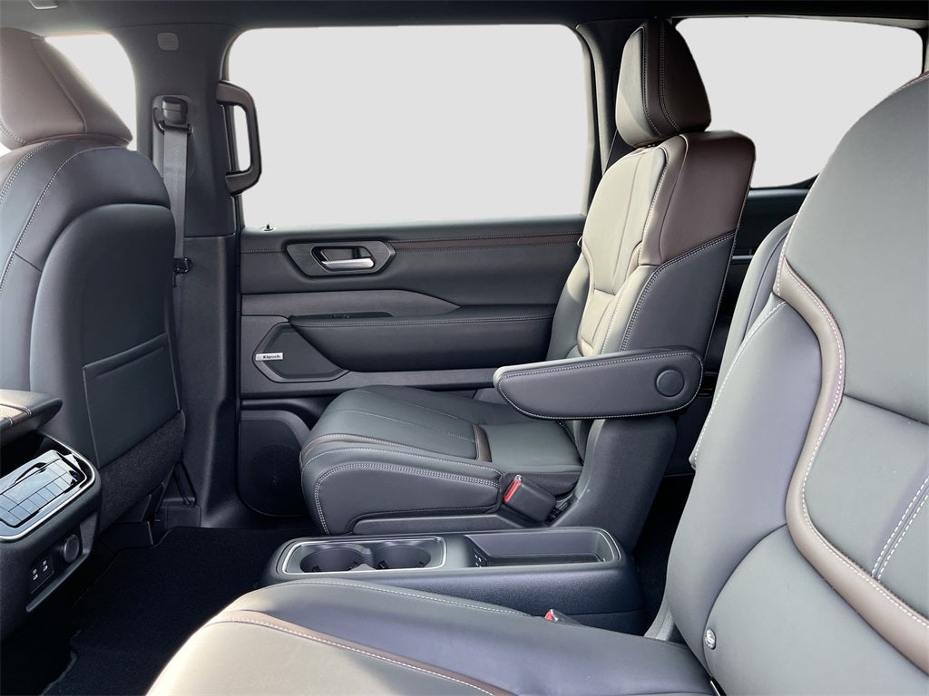 2025 Nissan Armada SL