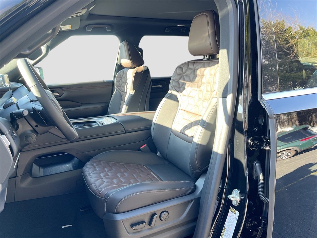 2025 Nissan Armada Platinum