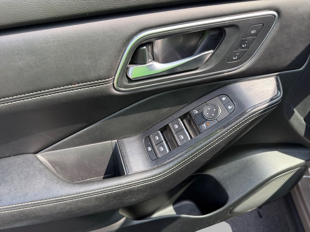 2024 Nissan Rogue Platinum