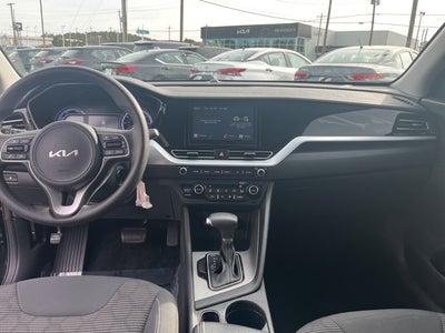 2022 Kia Niro LX