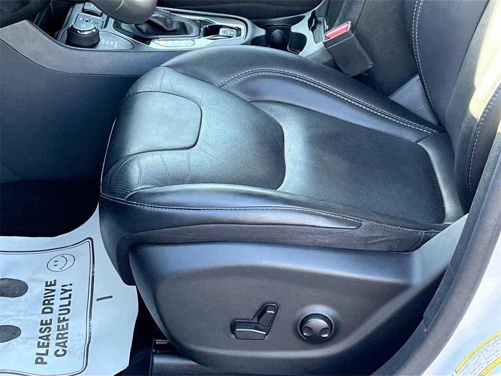 2023 Jeep Cherokee Altitude