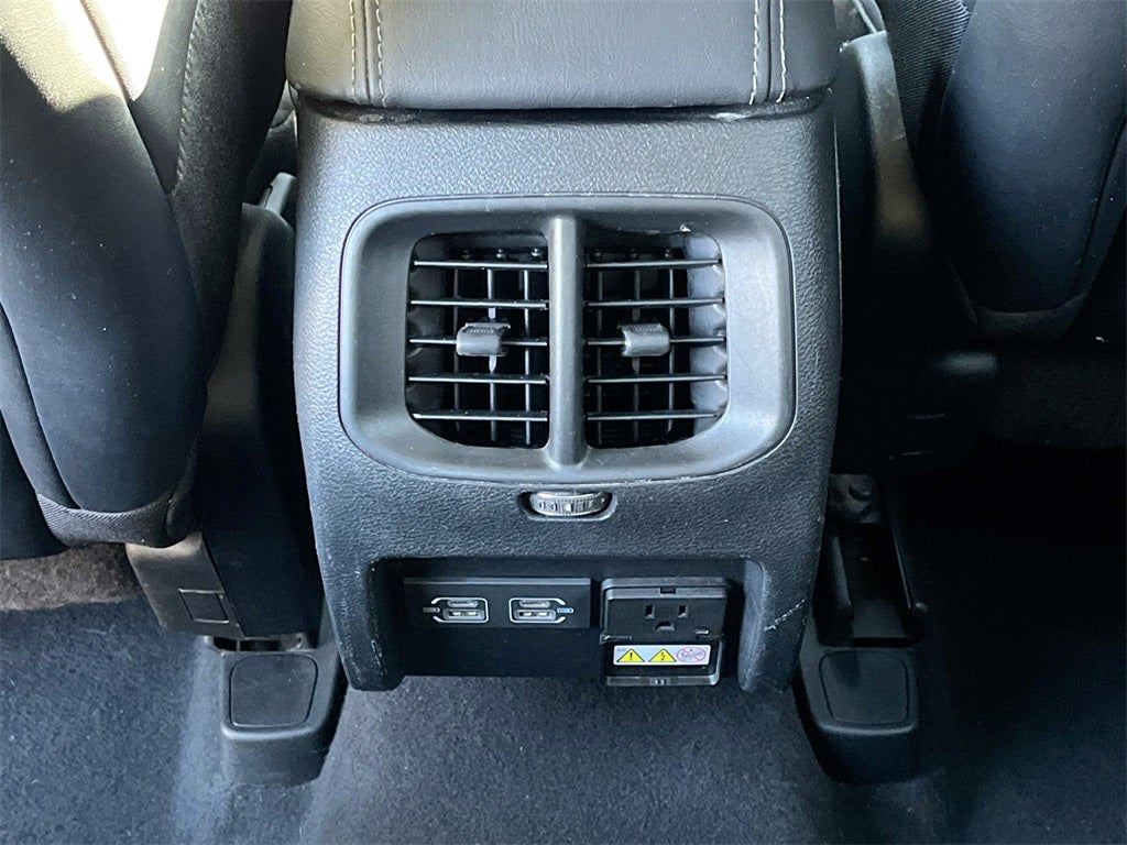 2023 Jeep Cherokee Altitude