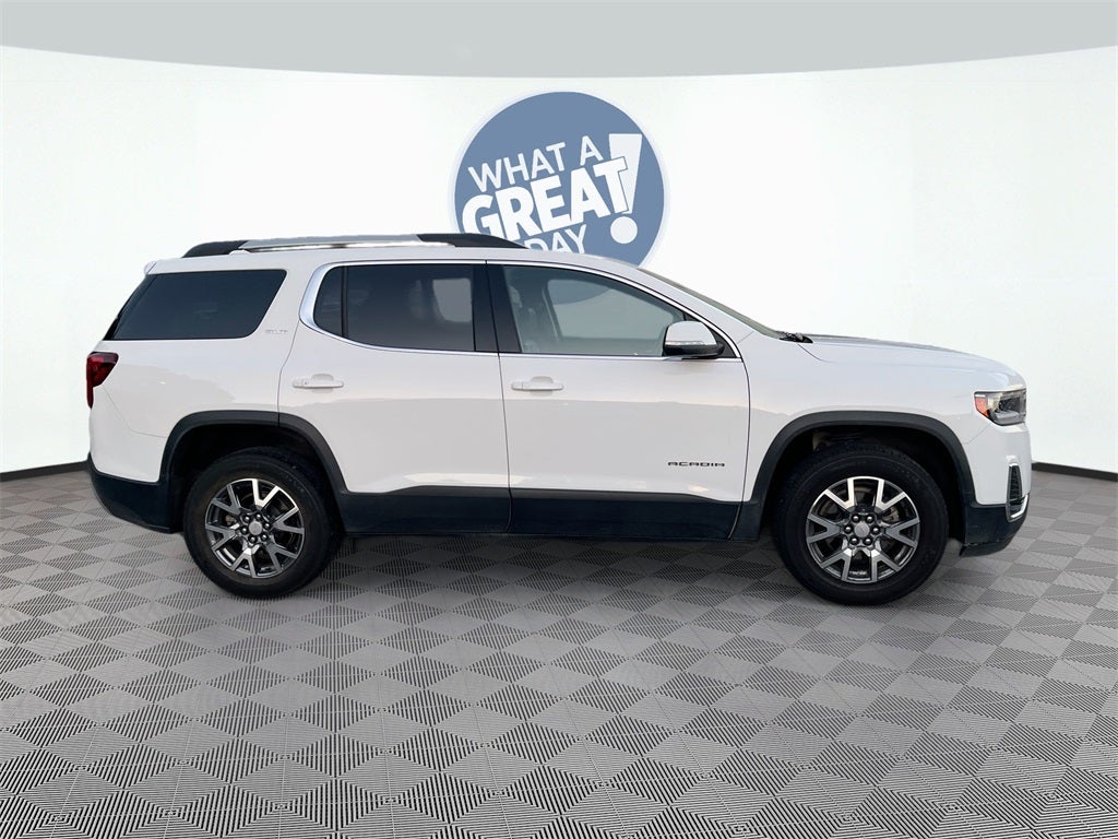 2023 GMC Acadia SLT