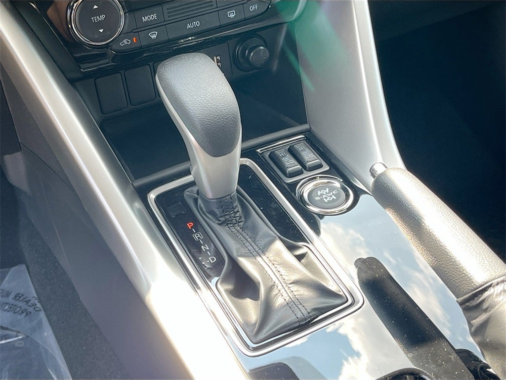 2025 Mitsubishi Eclipse Cross LE