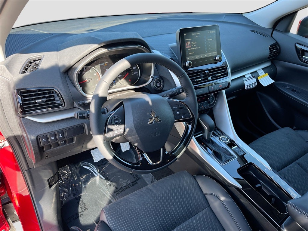 2026 Mitsubishi Eclipse Cross SE Panoramic Sunroof Package