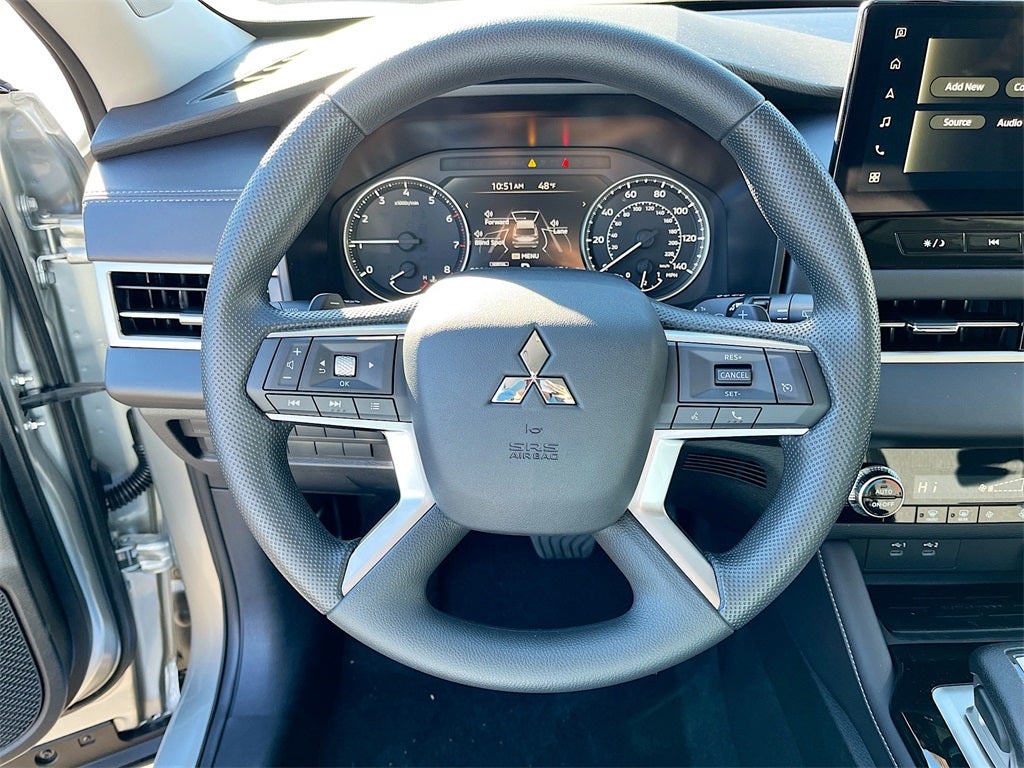 2025 Mitsubishi Outlander ES