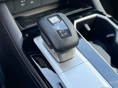 2025 Mitsubishi Outlander ES