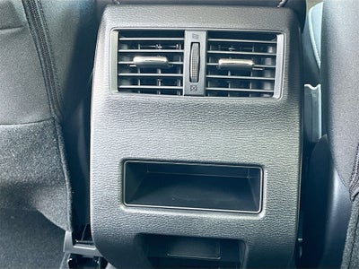 2025 Mitsubishi Outlander ES