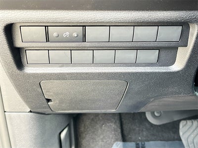 2025 Mitsubishi Outlander ES