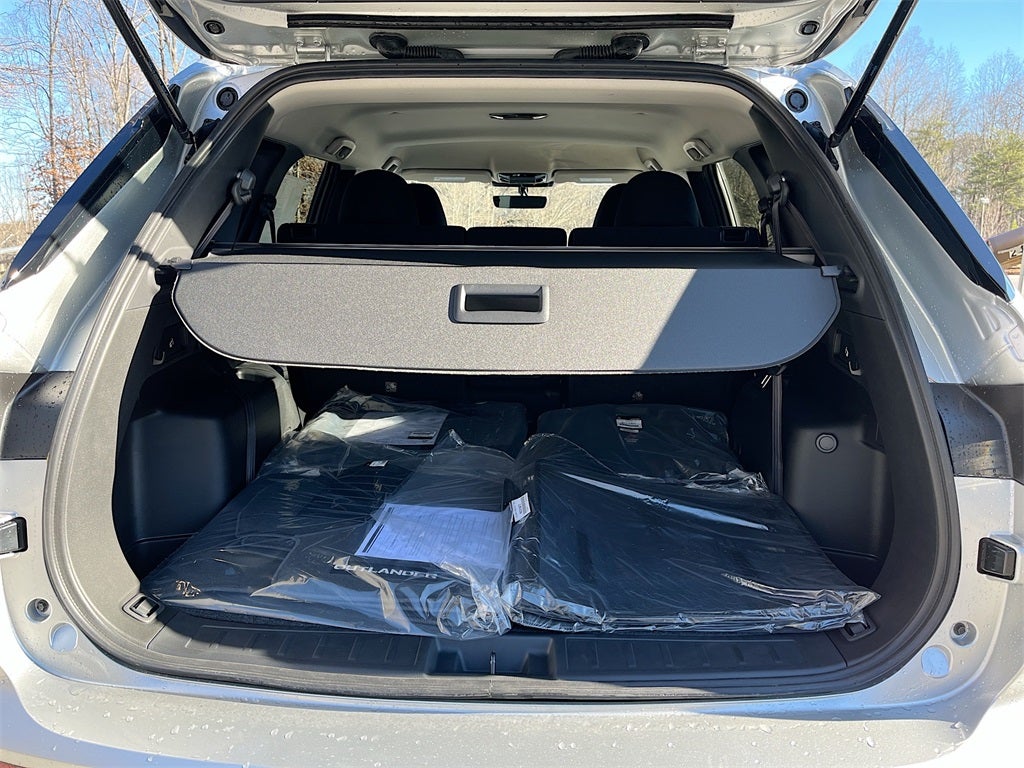 2025 Mitsubishi Outlander ES