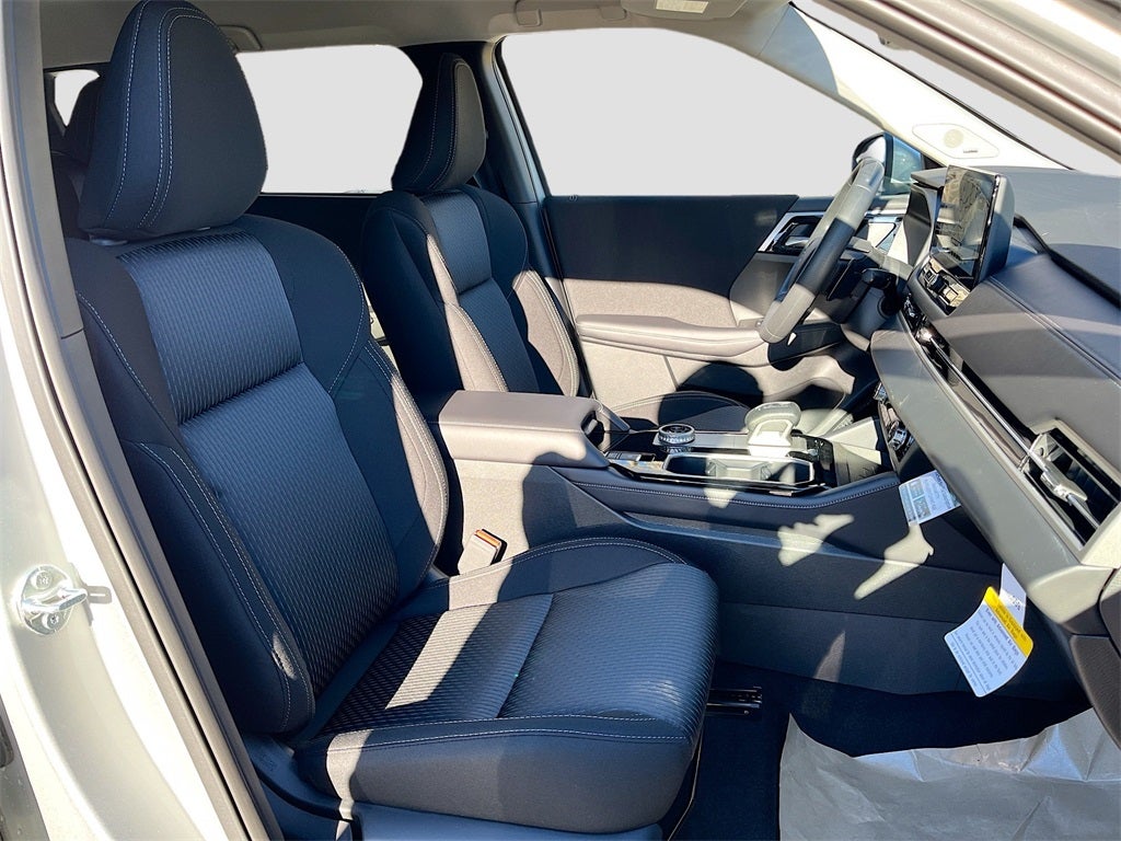 2025 Mitsubishi Outlander ES