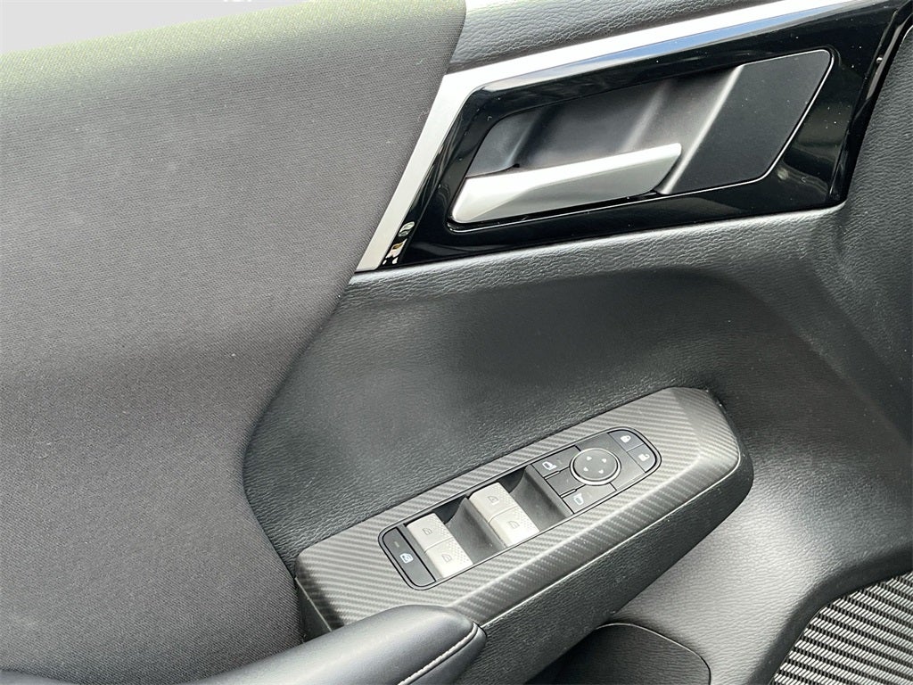 2024 Mitsubishi Outlander ES