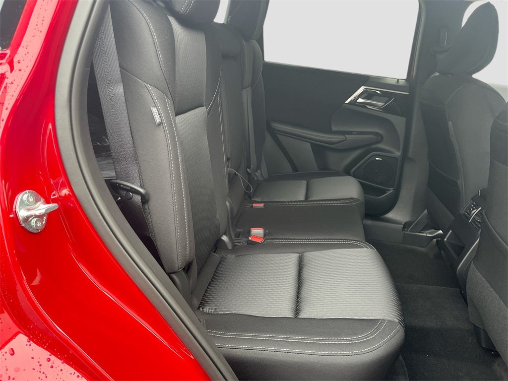 2025 Mitsubishi Outlander ES