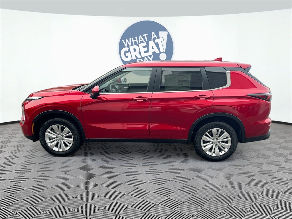 2025 Mitsubishi Outlander ES