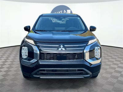 2025 Mitsubishi Outlander ES