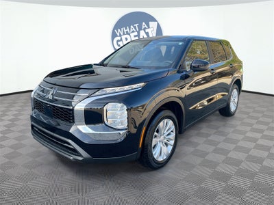 2025 Mitsubishi Outlander ES