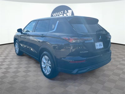 2025 Mitsubishi Outlander ES