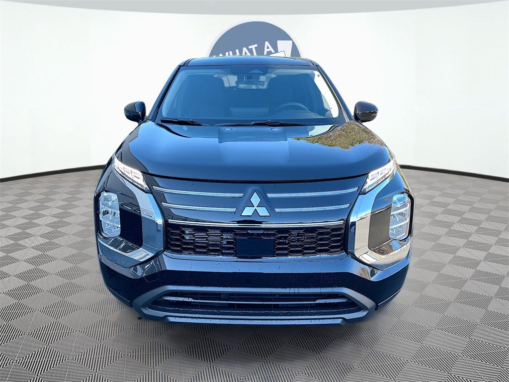 2026 Mitsubishi Outlander ES