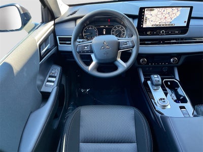 2026 Mitsubishi Outlander ES