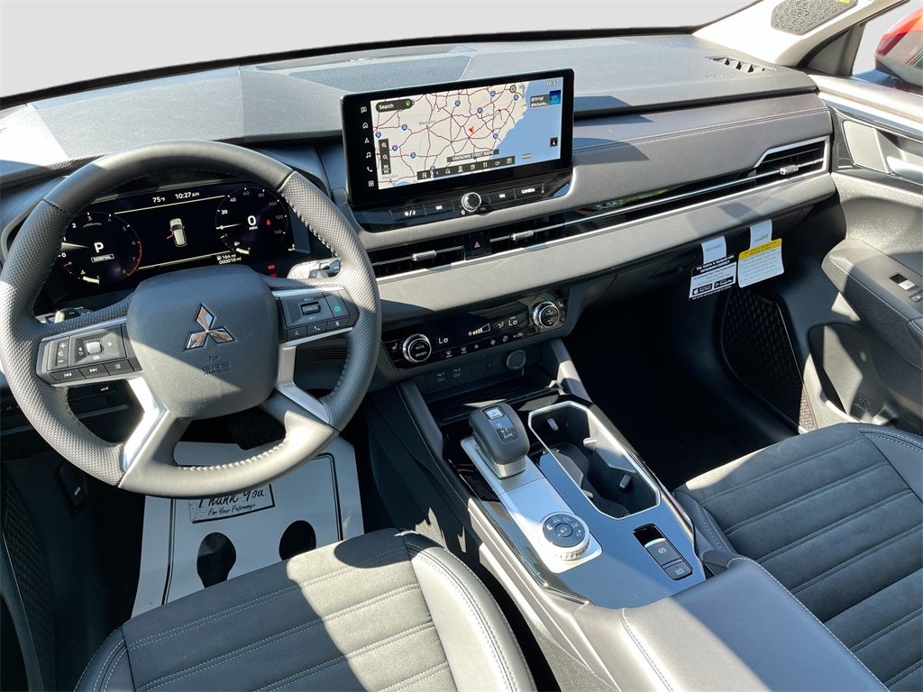 2025 Mitsubishi Outlander SE Tech Package