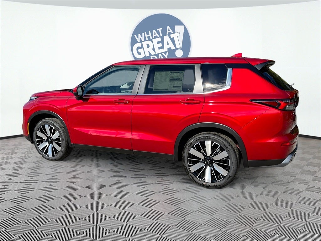 2025 Mitsubishi Outlander SE Tech Package