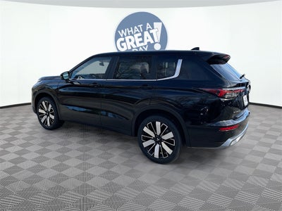 2025 Mitsubishi Outlander SE