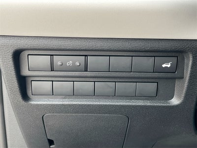 2025 Mitsubishi Outlander SE Tech Pakcage