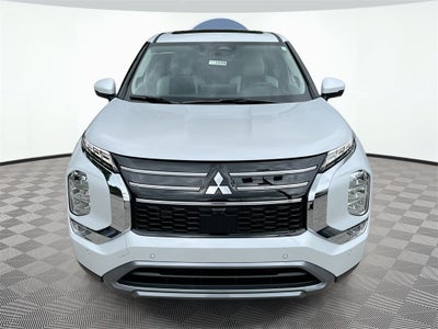 2025 Mitsubishi Outlander SE Tech Pakcage