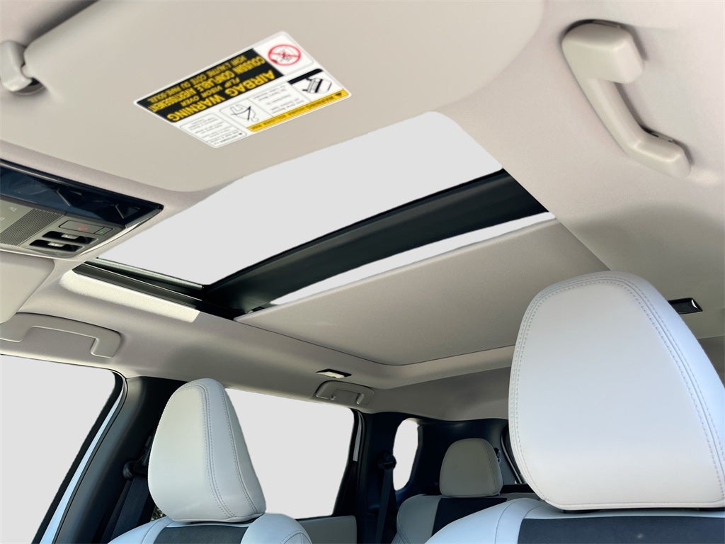 2025 Mitsubishi Outlander SE Tech Package