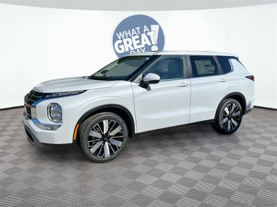 2025 Mitsubishi Outlander SE Tech Package