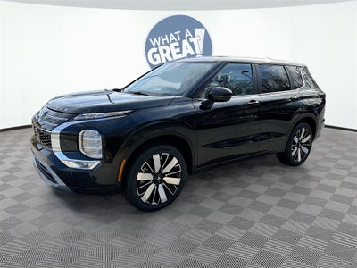 2025 Mitsubishi Outlander SE