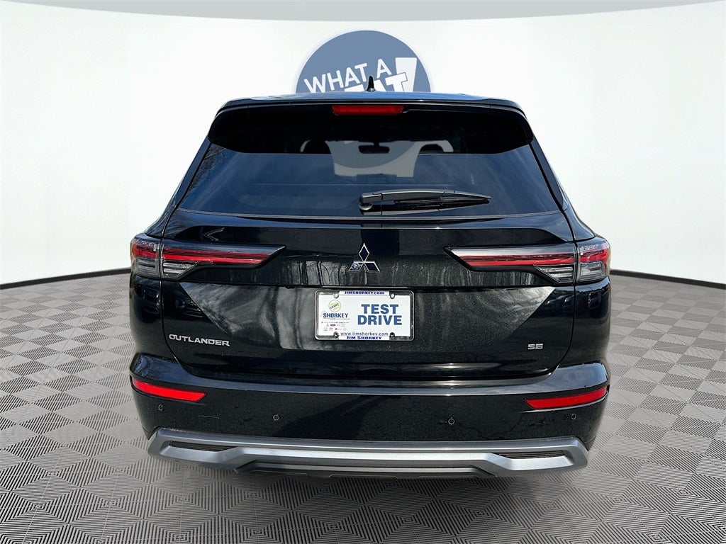 2025 Mitsubishi Outlander SE