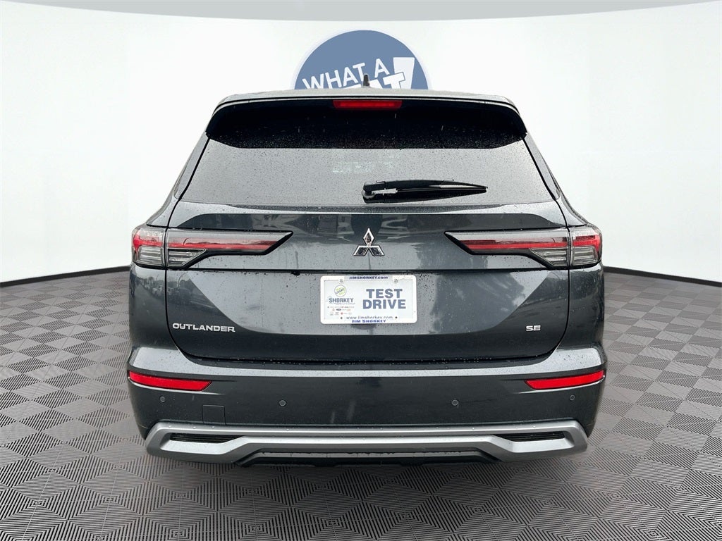 2025 Mitsubishi Outlander SE