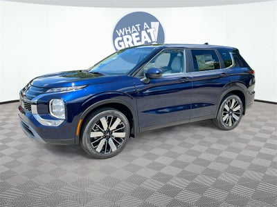 2025 Mitsubishi Outlander SE Tech Package