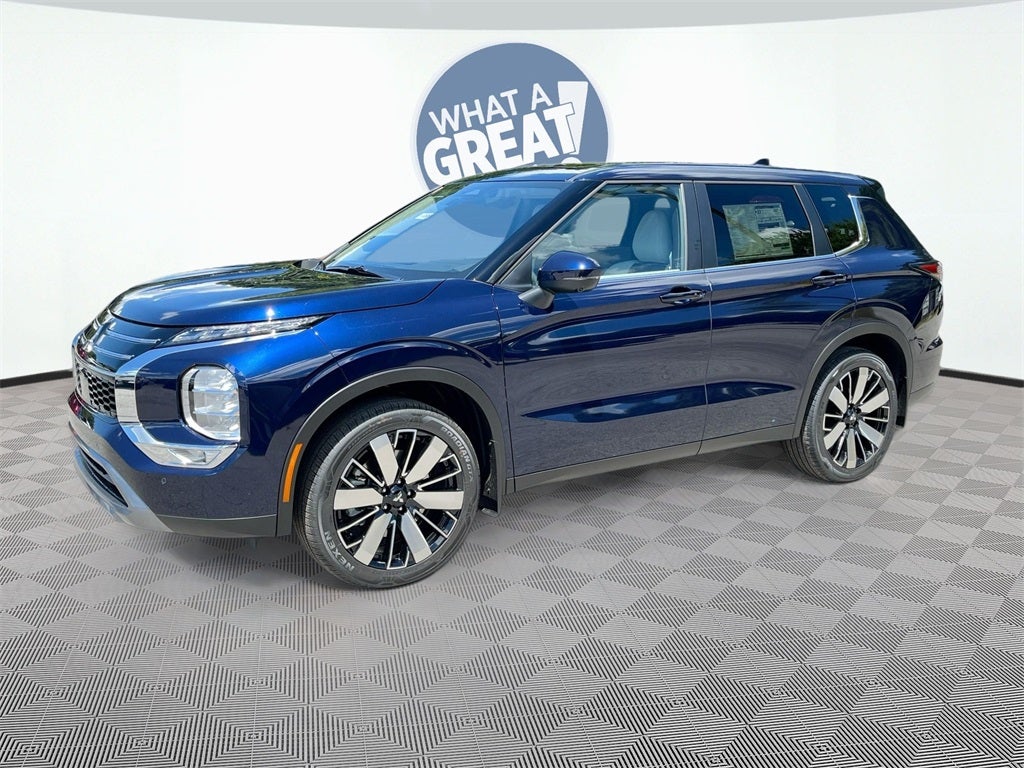 2025 Mitsubishi Outlander SE Tech Package