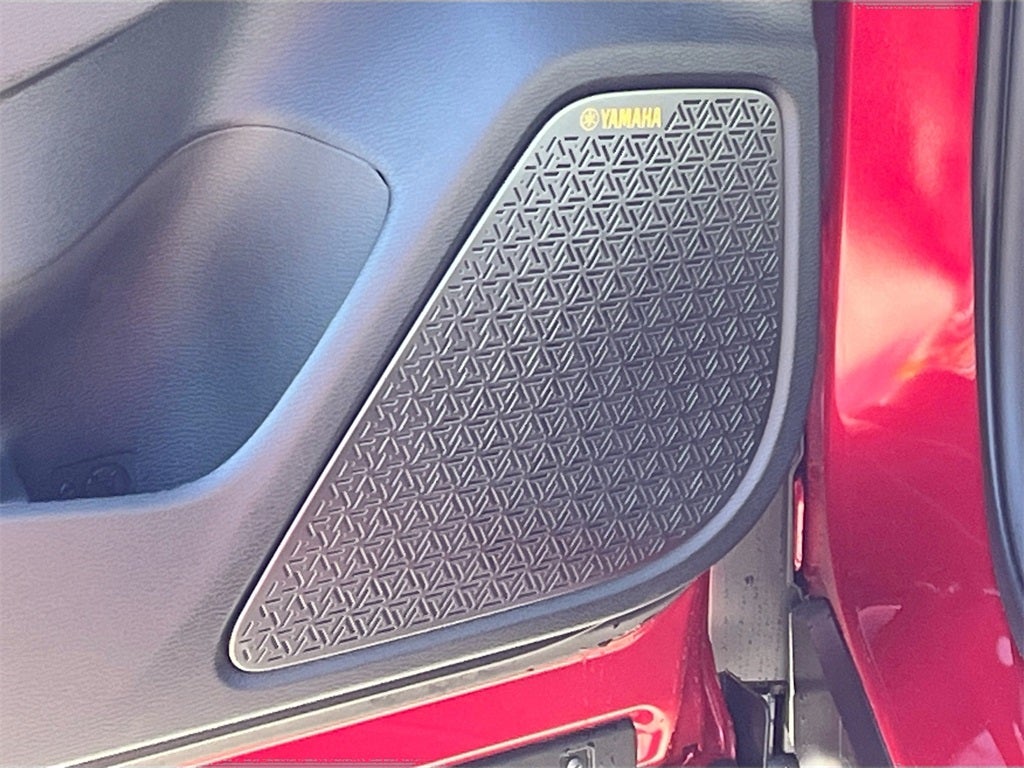 2025 Mitsubishi Outlander SE Tech Package