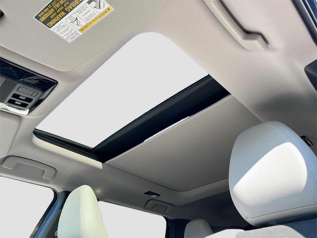 2025 Mitsubishi Outlander SE Tech Package