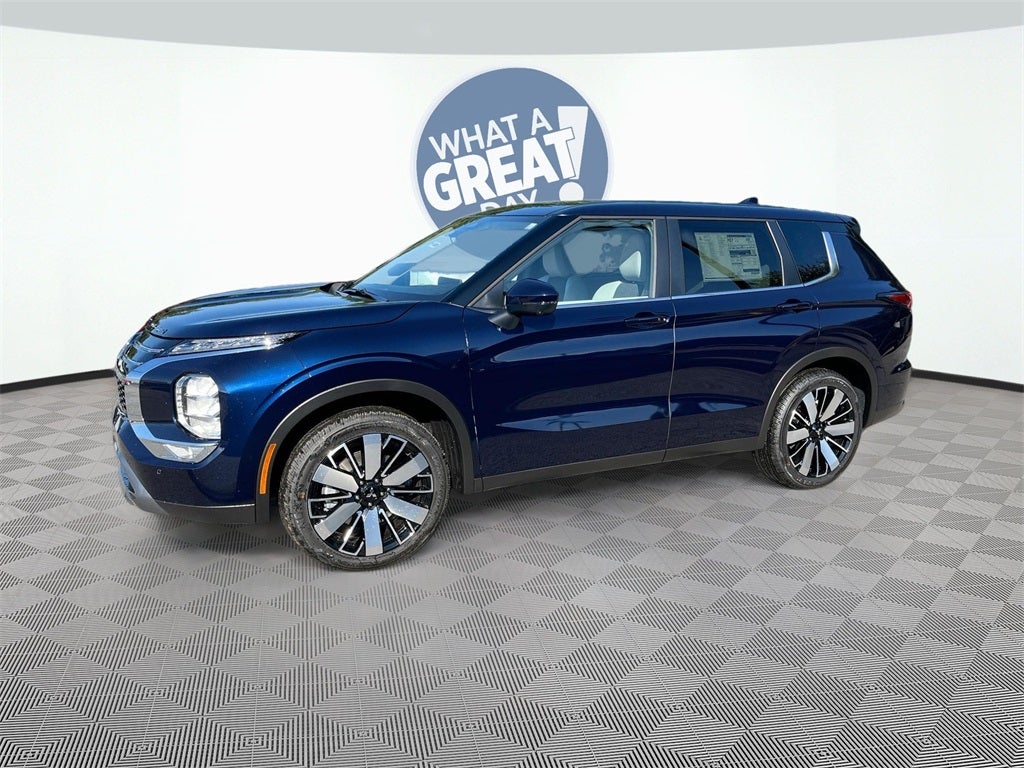 2025 Mitsubishi Outlander SE Tech Package