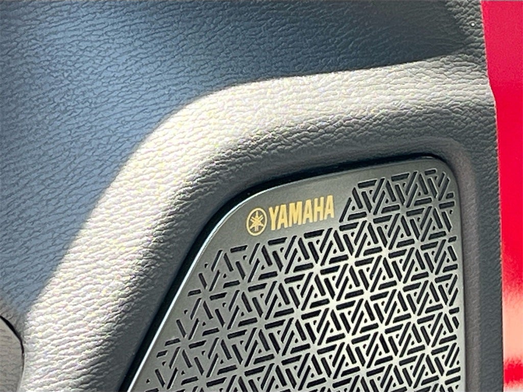 2025 Mitsubishi Outlander SE Tech Package