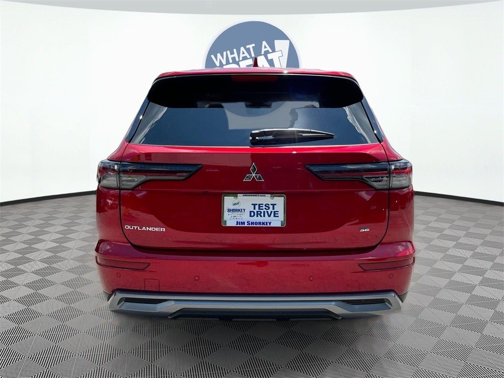 2025 Mitsubishi Outlander SE Tech Package
