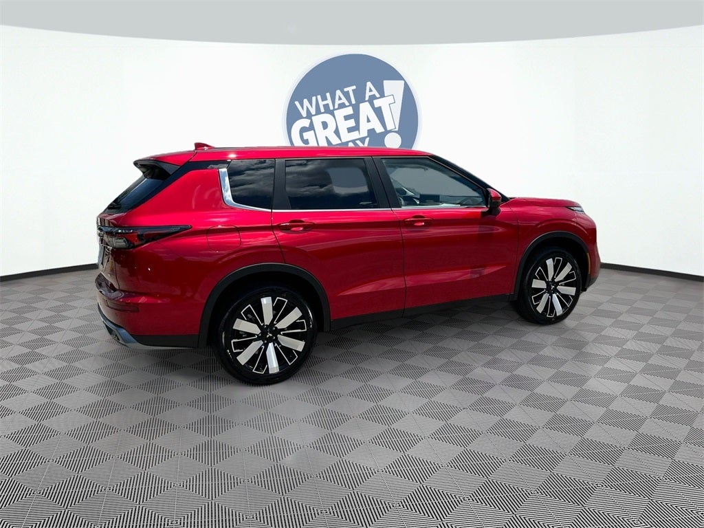 2025 Mitsubishi Outlander SE Tech Package