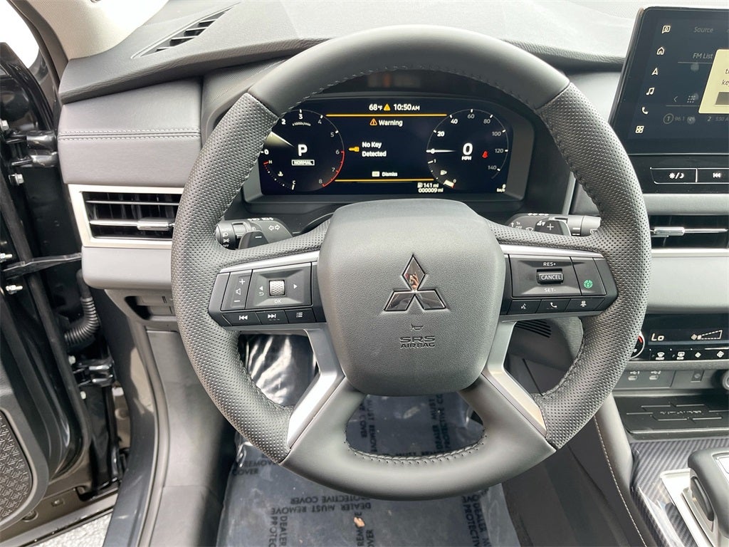 2025 Mitsubishi Outlander SE Tech Package