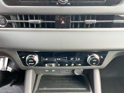 2025 Mitsubishi Outlander SE Tech Package