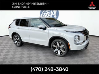2025 Mitsubishi Outlander SE Tech Package