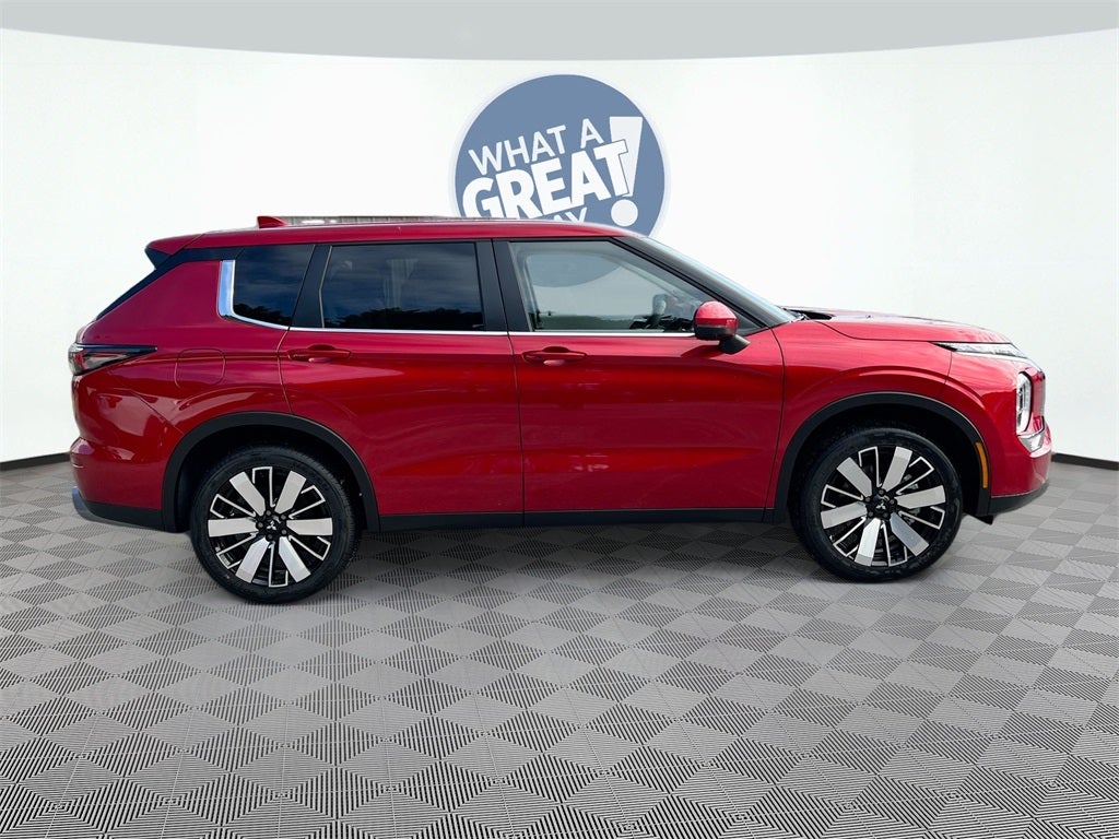 2025 Mitsubishi Outlander SE