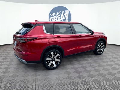 2025 Mitsubishi Outlander SE