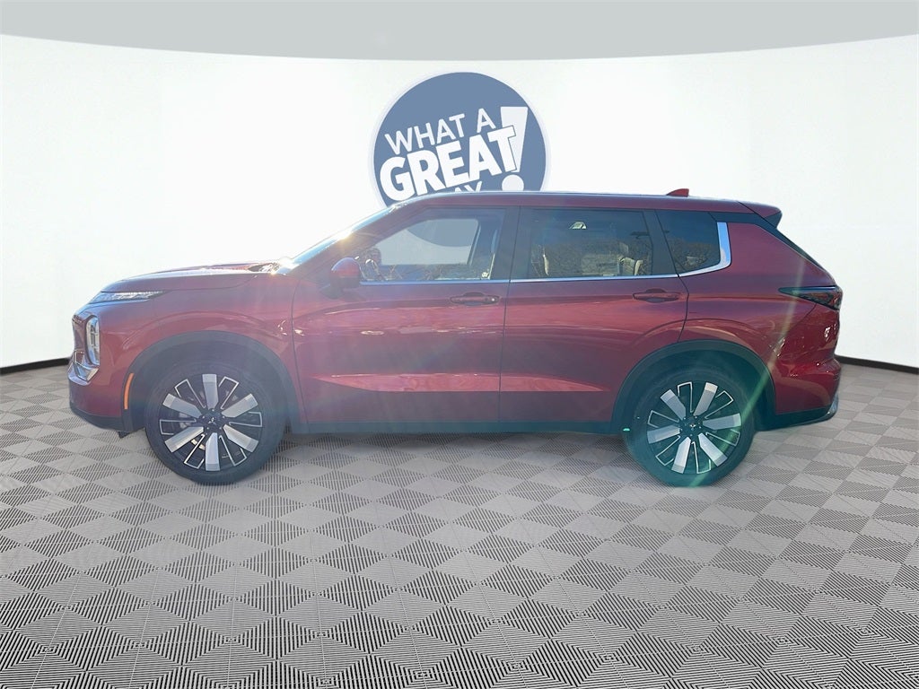 2025 Mitsubishi Outlander SE