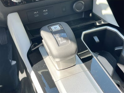 2025 Mitsubishi Outlander SE Tech Package