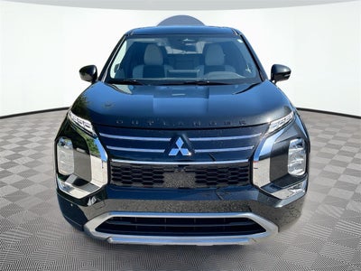 2025 Mitsubishi Outlander SE Tech Package