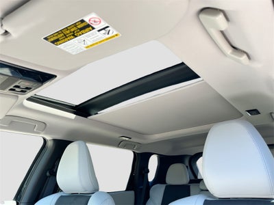 2025 Mitsubishi Outlander SE Tech Package